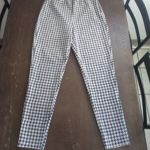 Zara Houndstooth Suede Like Stretch Dress Pant Size L